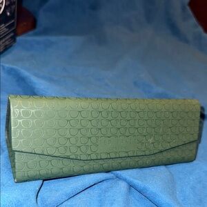Ted Baker Green sunglasses case